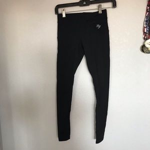 Lorna Jane black leggings with pocket